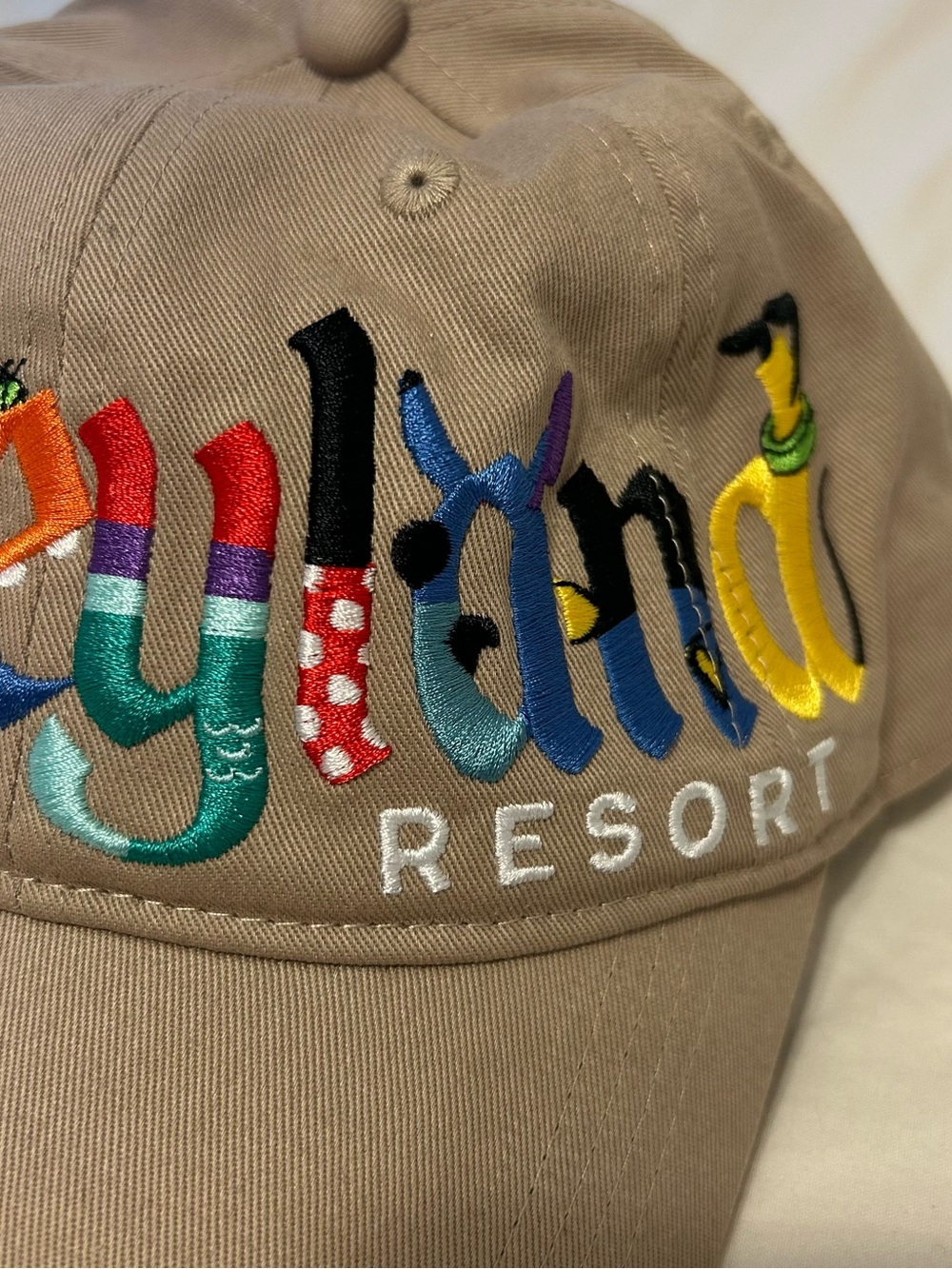 Disneyland Hat Adjustable Embroidery Characters Logo 2025 Mickey, Goofy - Picture 3 of 7